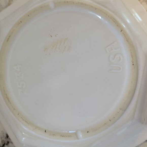 White Octagonal Ceramic Bowl 7534 USA Marked 10" Diameter - Picture 4 of 5